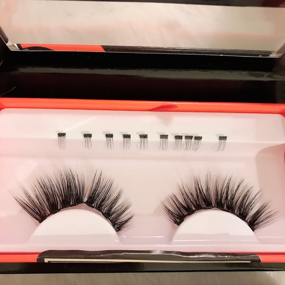 Magnetic False Eyelashes - Picture 3 of 4